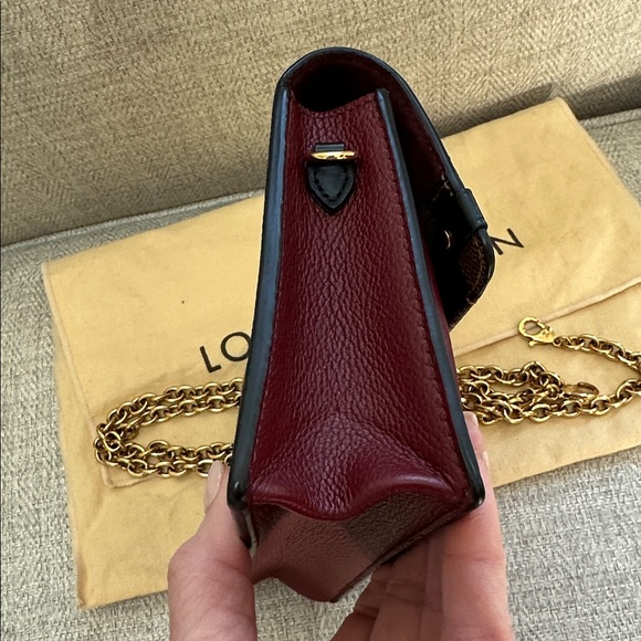 Louis Vuitton Vavin WOC. DE Burgandy - Picture 6 of 9